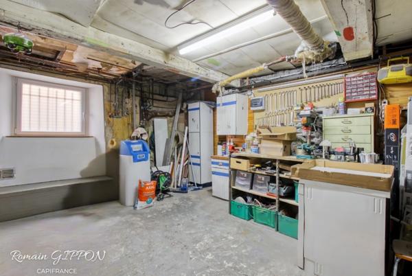 Maison Liverdun médiévale - 9 pièces - 212m2 habitables - 5 chambres - terrasse et garage double