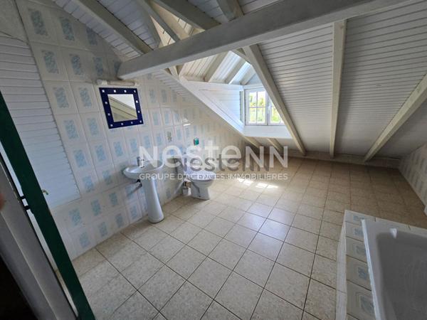 À VENDRE IMMEUBLE COMPOSÉ DE 2 T3 ET 2 T4 LOUÉS À GOYAVE