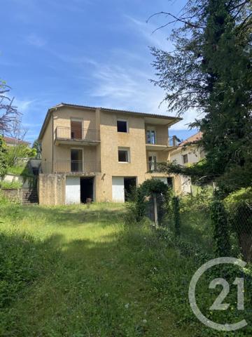 Immeuble à vendre  198,23 m2 GOURDON - 46