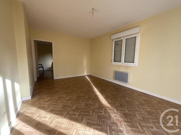 Immeuble à vendre  198,23 m2 GOURDON - 46