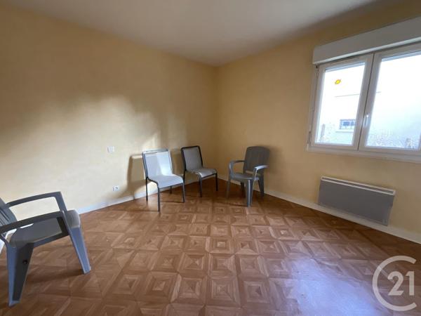 Immeuble à vendre  198,23 m2 GOURDON - 46