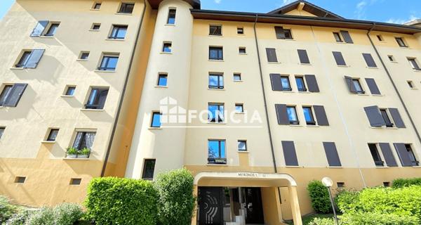 Location Studio 29.9 m² - Saint-julien-en-genevois 74160