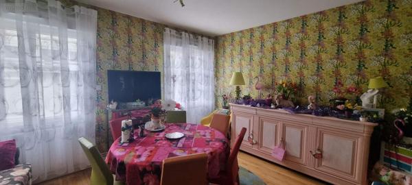 Maison à vendre à Tours dans l'Indre-et-Loire (37000), ref : 001/2408   
TOURS