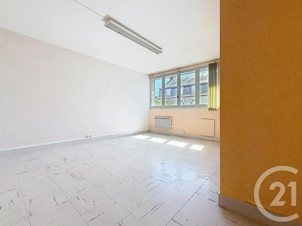 Appartement Local à vendre  1 pièce - 20,45 m 2   GUERET  - 23