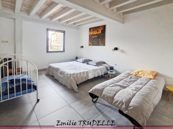 Propriete à vendre 11 pièces LA CHARTRE SUR LE LOIR (72) avec loft, gîte, piscine intérieure et spa – 324 m² habitables – 7 chambres – Terrain de 5 130 m²