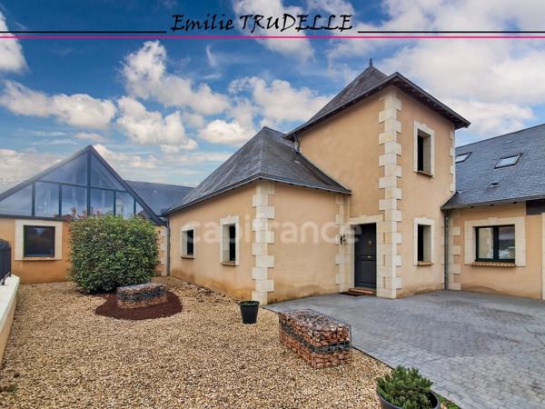 Propriete à vendre 11 pièces LA CHARTRE SUR LE LOIR (72) avec loft, gîte, piscine intérieure et spa – 324 m² habitables – 7 chambres – Terrain de 5 130 m²