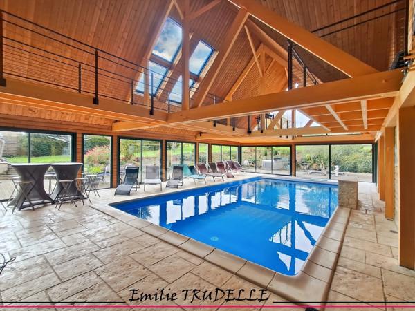 Propriete à vendre 11 pièces LA CHARTRE SUR LE LOIR (72) avec loft, gîte, piscine intérieure et spa – 324 m² habitables – 7 chambres – Terrain de 5 130 m²