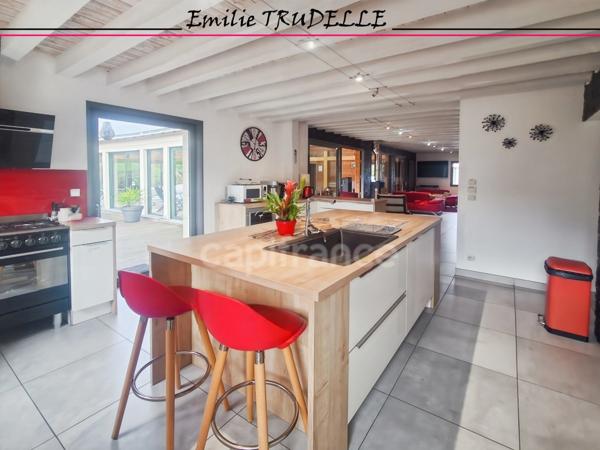 Propriete à vendre 11 pièces LA CHARTRE SUR LE LOIR (72) avec loft, gîte, piscine intérieure et spa – 324 m² habitables – 7 chambres – Terrain de 5 130 m²