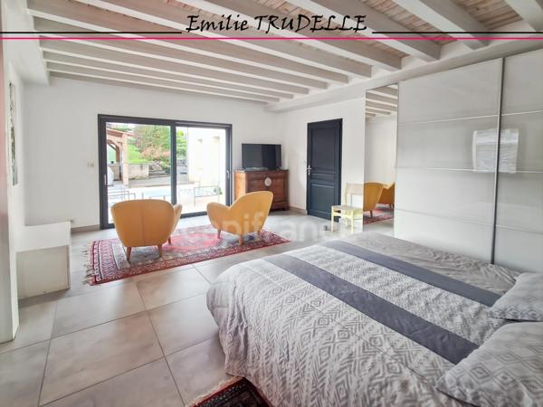 Propriete à vendre 11 pièces LA CHARTRE SUR LE LOIR (72) avec loft, gîte, piscine intérieure et spa – 324 m² habitables – 7 chambres – Terrain de 5 130 m²
