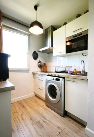 APPARTEMENT T2 AVEC PISCINE - POITIERS BUGELLERIE