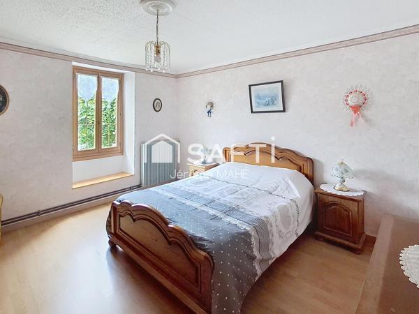 Longère 4 chambres avec jardin et dépendances!