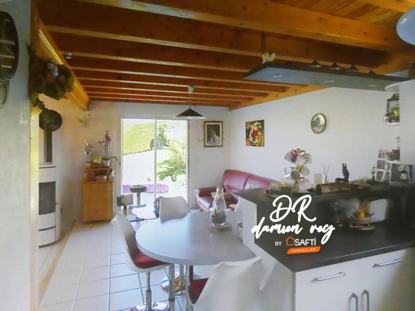 Maison traditionnelle 174m², 5ch, terrain piscinable 1300m²