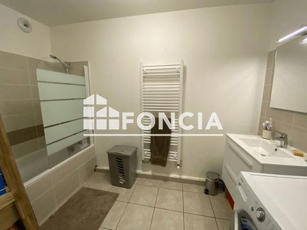 Location Appartement 3 pièces 67 m² - 357 AVENUE VICTOR HUGO Valence 26000