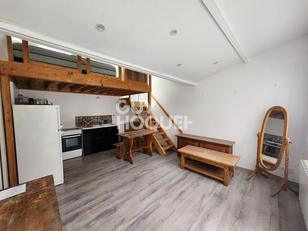 LOCATION : appartement T1 DUPLEX meublé (22.44 m²) HYPER CENTRE ORLEANS