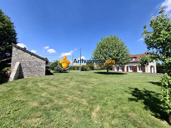 Vente                                                      Maison
                        
                     6 pièces                      170 m2                     à La Ferté-Gaucher