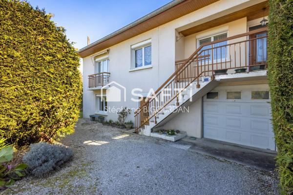 Maison Avanne : 148m², 6 pièces, sous-sol, grenier, 8 ares