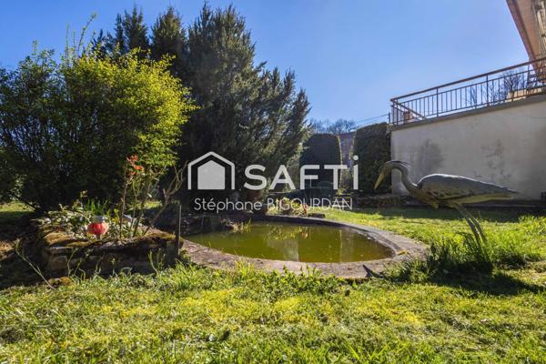 Maison Avanne : 148m², 6 pièces, sous-sol, grenier, 8 ares