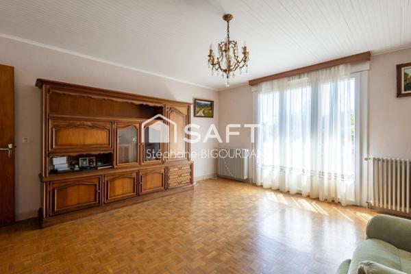 Maison Avanne : 148m², 6 pièces, sous-sol, grenier, 8 ares