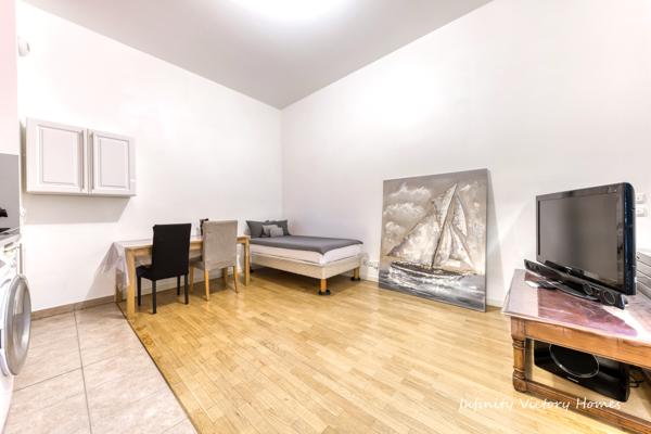 Levallois-Perret (92300) Rez-de-jardin au calme absolu