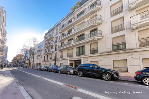 Levallois-Perret (92300) Rez-de-jardin au calme absolu