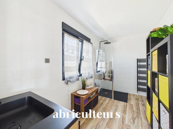 Spacieuse maison 5/6 chambres prête à vivre en vente à Couëron bourg (44220)