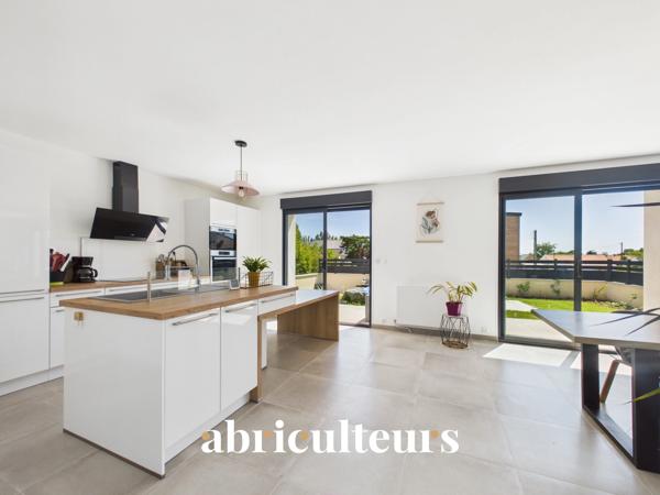 Spacieuse maison 5/6 chambres prête à vivre en vente à Couëron bourg (44220)