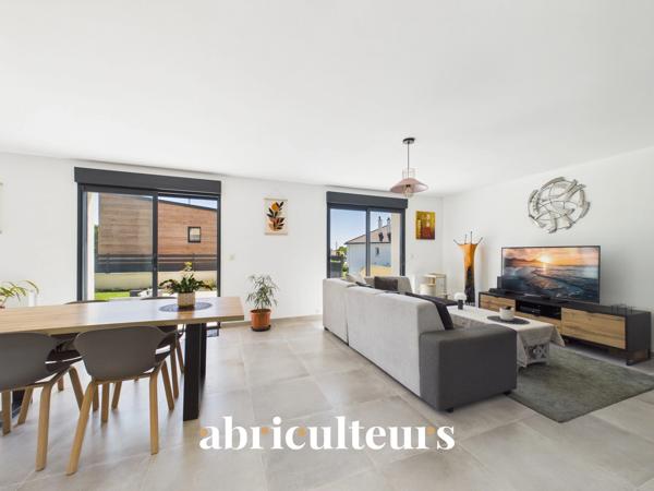 Spacieuse maison 5/6 chambres prête à vivre en vente à Couëron bourg (44220)