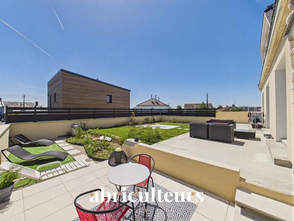 Spacieuse maison 5/6 chambres prête à vivre en vente à Couëron bourg (44220)