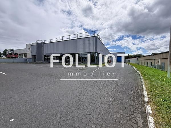 Local commercial Saint Lo 1268 m2