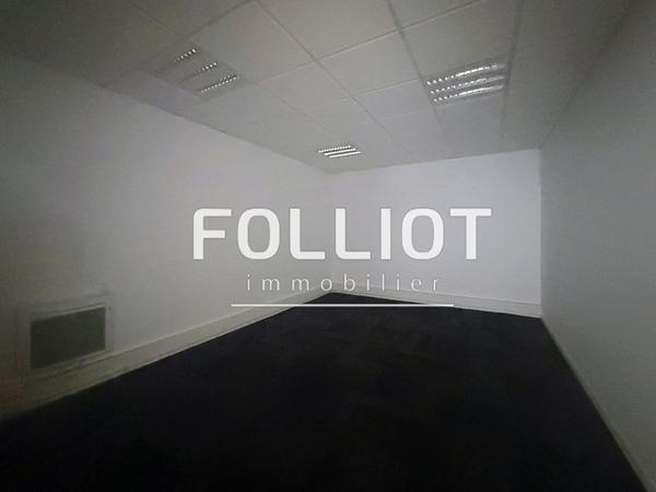 Local commercial Saint Lo 1268 m2