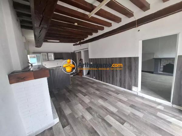 Vente                                                      Maison
                        
                     6 pièces                      104 m2                     à La Ferté-Gaucher