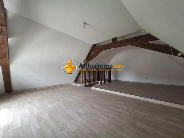 Vente                                                      Maison
                        
                     6 pièces                      104 m2                     à La Ferté-Gaucher