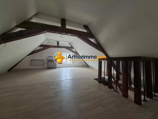 Vente                                                      Maison
                        
                     6 pièces                      104 m2                     à La Ferté-Gaucher