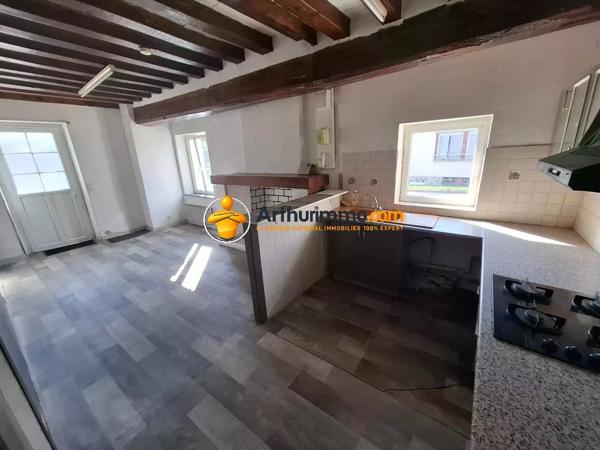 Vente                                                      Maison
                        
                     6 pièces                      104 m2                     à La Ferté-Gaucher