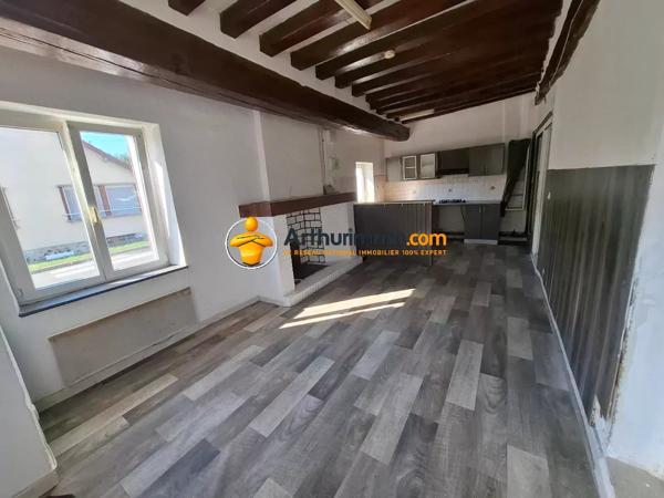 Vente                                                      Maison
                        
                     6 pièces                      104 m2                     à La Ferté-Gaucher