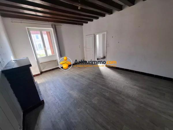 Vente                                                      Maison
                        
                     6 pièces                      104 m2                     à La Ferté-Gaucher