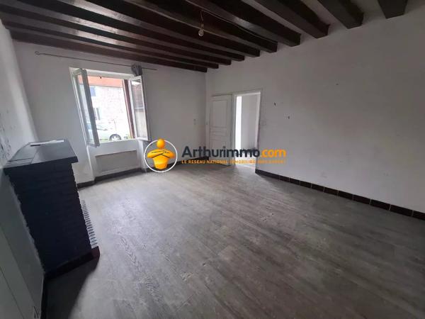 Vente                                                      Maison
                        
                     6 pièces                      104 m2                     à La Ferté-Gaucher