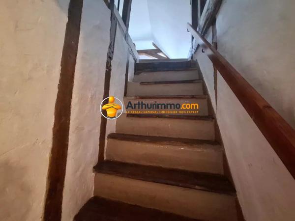 Vente                                                      Maison
                        
                     6 pièces                      104 m2                     à La Ferté-Gaucher