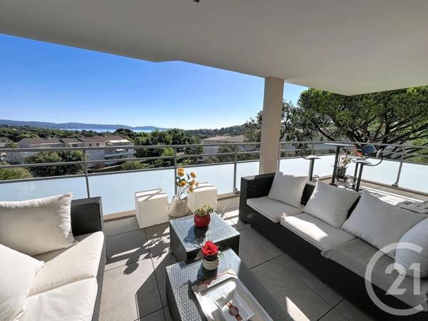 Appartement T3 à vendre  3 pièces - 67,24 m 2   CAVALAIRE SUR MER  - 83