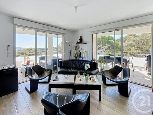 Appartement T3 à vendre  3 pièces - 67,24 m 2   CAVALAIRE SUR MER  - 83