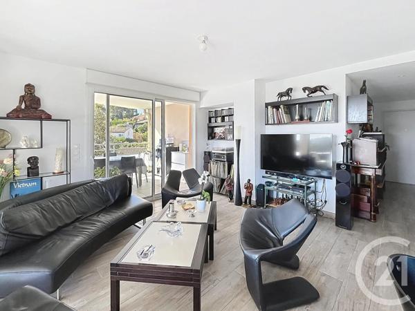 Appartement T3 à vendre  3 pièces - 67,24 m 2   CAVALAIRE SUR MER  - 83