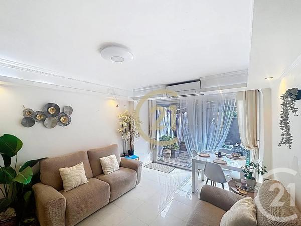 Appartement F4 à vendre  4 pièces - 62,02 m 2   CANNES LA BOCCA  - 06