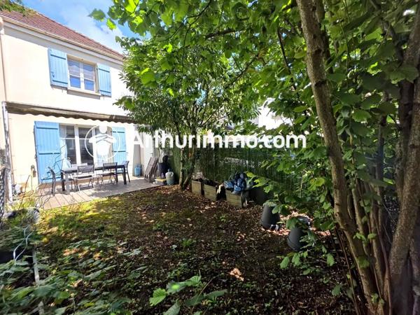 Vente                                                      Maison
                        
                     4 pièces                      57 m2                     à Savigny-le-Temple