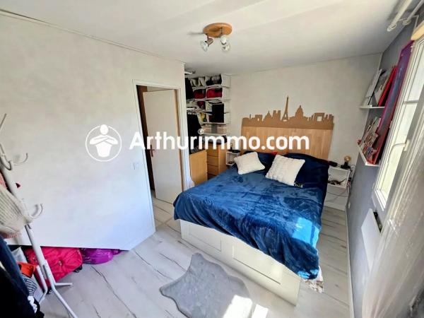 Vente                                                      Maison
                        
                     4 pièces                      57 m2                     à Savigny-le-Temple