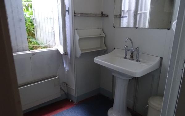 Immeuble à vendre    8 pièces • 541,18 m2 Forcalquier