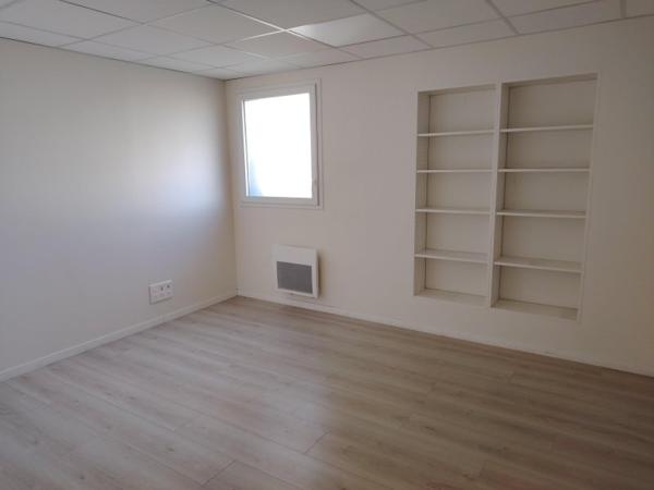 Location / Local Industriel / Bâtiment