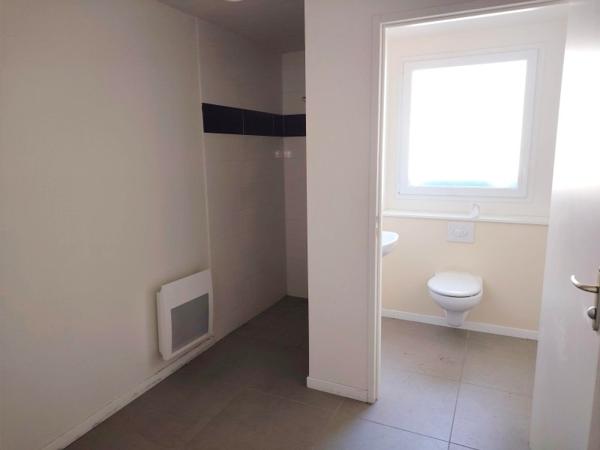 Location / Local Industriel / Bâtiment