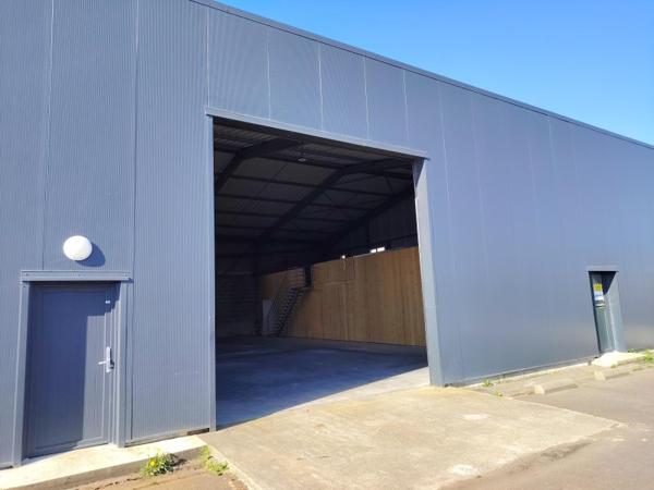 Location / Local Industriel / Bâtiment