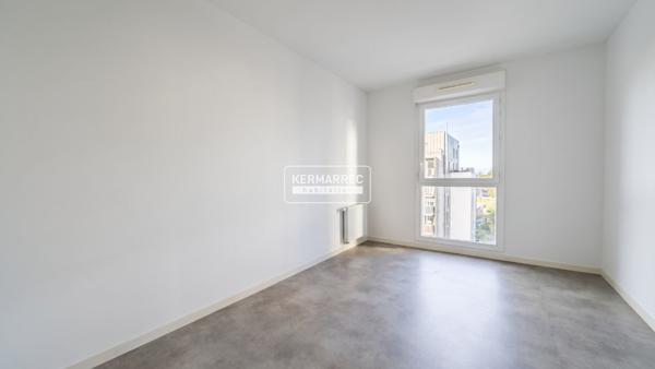 Appartement 3 pièces – 64 m² environ à Saint-Nazaire (ref : 73332SN)
