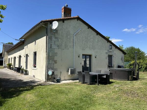 Maison rénovée avec 5 chambres plus un terrain à batir